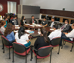 students get professional help on their careers from experts